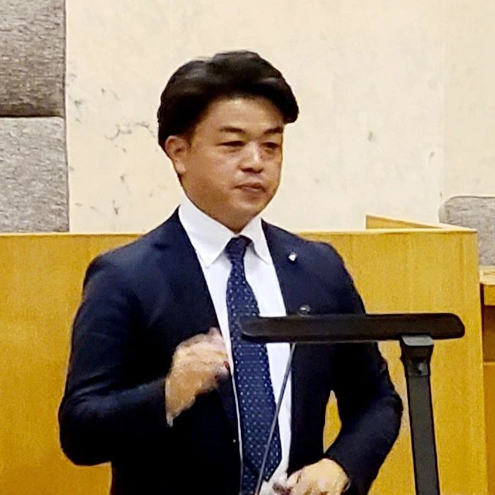 昨年12月議会『持続可能な市民協働のまちづくり』として制度提案し、事例紹介しました鎌倉市のデジタル通貨「まちのコイン」が滋賀県で導入するとのことhttps://www.neweconomy.jp/posts/222897鎌倉市では、このデジタル通貨を活用し、多世代に渡り市民参画を促し、住民・民間・行政の協働により地域の課題解決や地元のお店・事業者とつながる機会の創出に期待できるものとして、新たな市民協働の仕組みとして活用されています